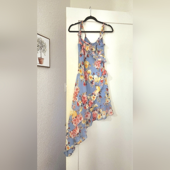 Never worn Rue21 Blue Floral Asymmetrical Dress - Picture 1 of 3